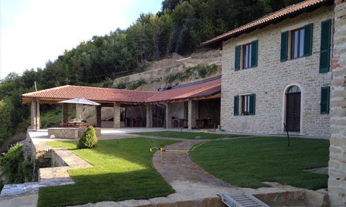 Ristrutturazione di una cascina tipica a Vesime